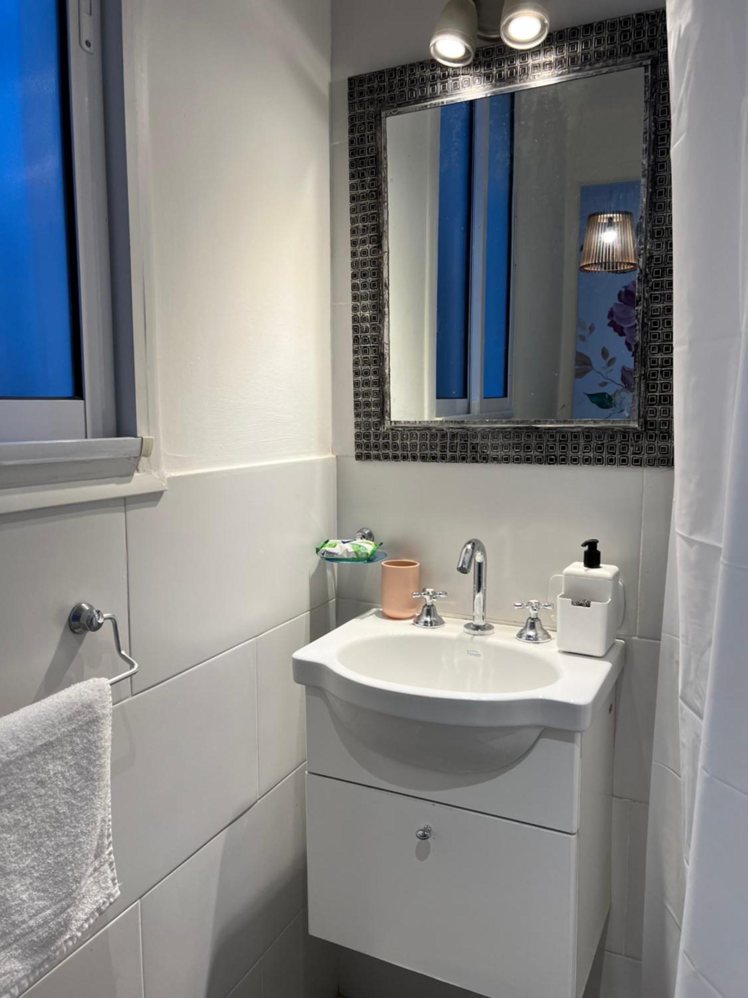 Luminoso Departamento En Recoleta Apartment บัวโนสไอเรส ภายนอก รูปภาพ